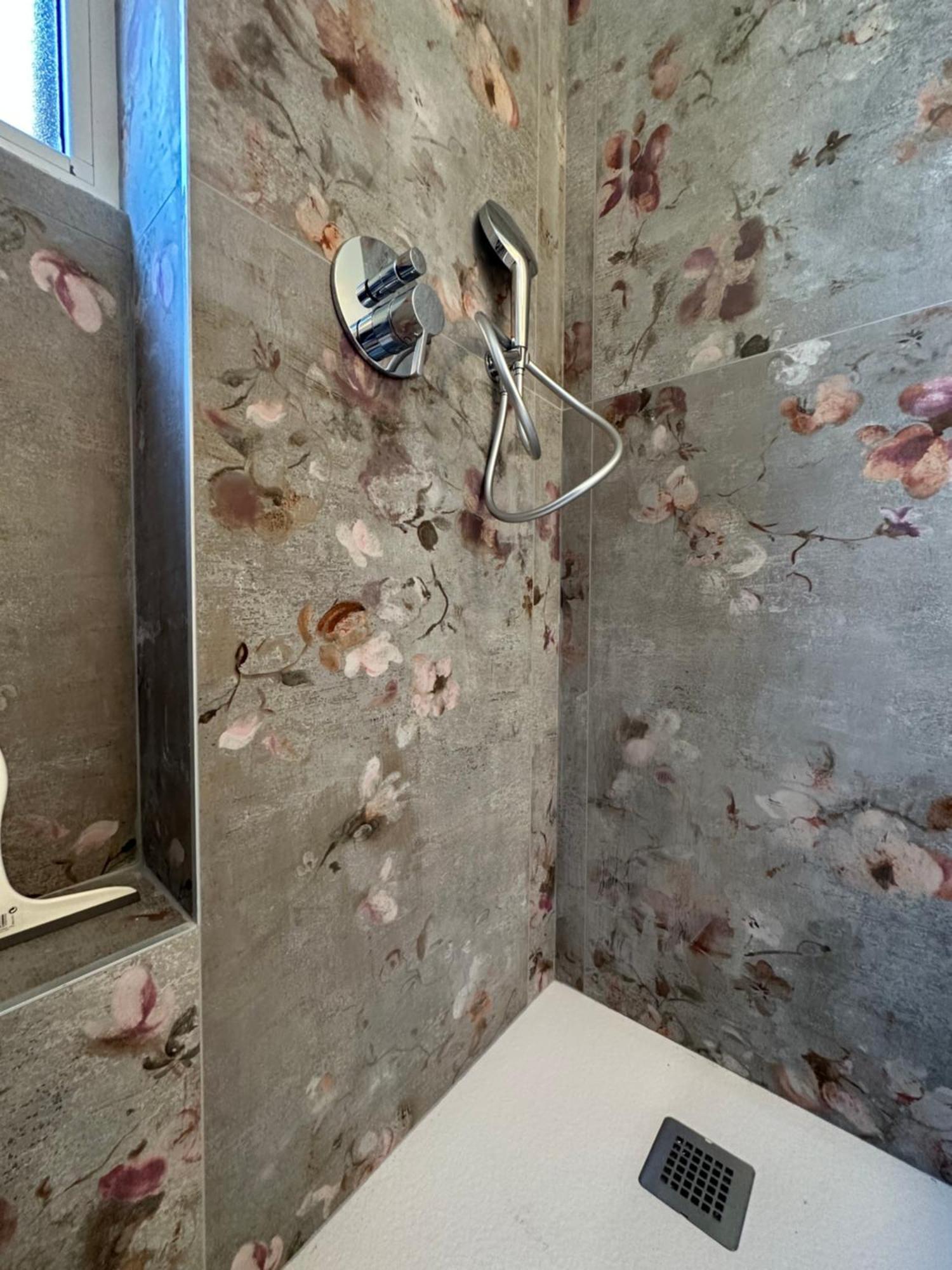 Flowers, A Cozy Suite In Milan Luaran gambar